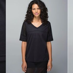 Lululemon Black V-Neck Sport Tee | Mesh Sleeves | Size 10